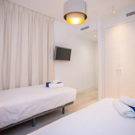 Al-1713 - - Alcazaba Lagoon