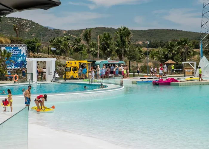 Al-1713 - - Alcazaba Lagoon Apartment Estepona