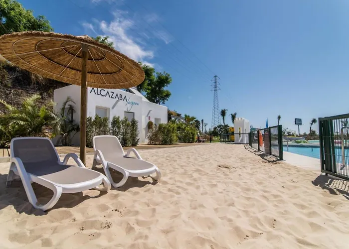 Al-1713 - - Alcazaba Lagoon * Estepona