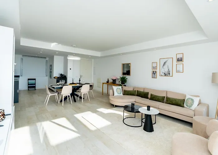 Apartment Al-1713 - - Alcazaba Lagoon *