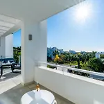 Al-1713 - - Alcazaba Lagoon * Estepona